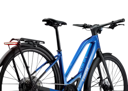 Trek FX+ 7 Midstep besonders leichtes, leises und schlankes E-bike Blau