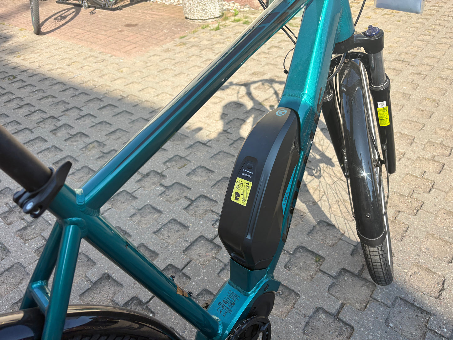 Kellys E-Carson 10 SH 504 2023 – Sportliches E-Trekkingrad mit Shimano Steps (B-Ware)